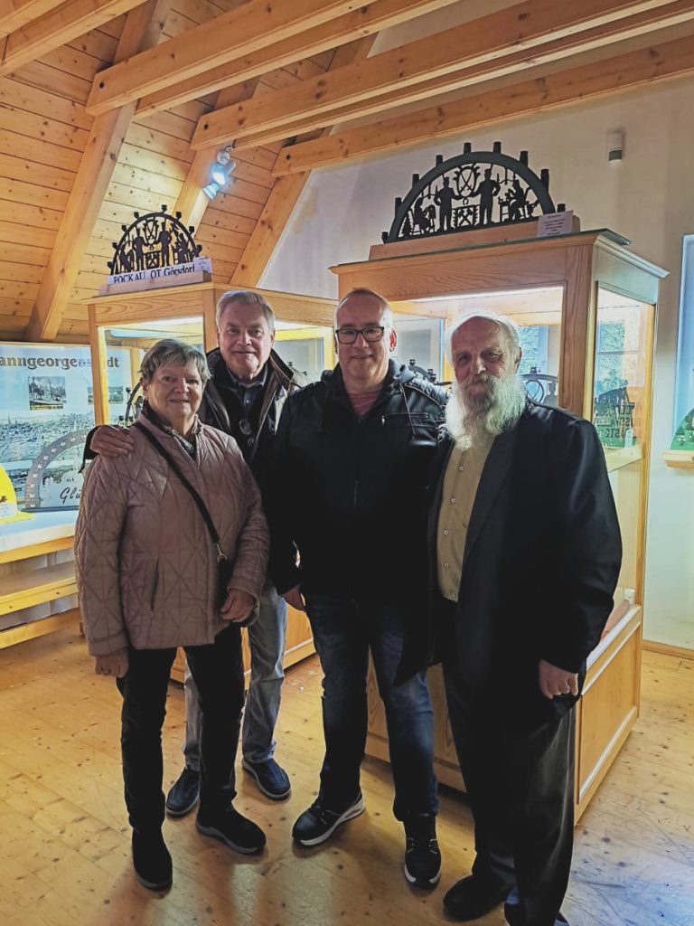 Besuch der Ausstellung "Ortsschwibbögen im Erzgebirge"